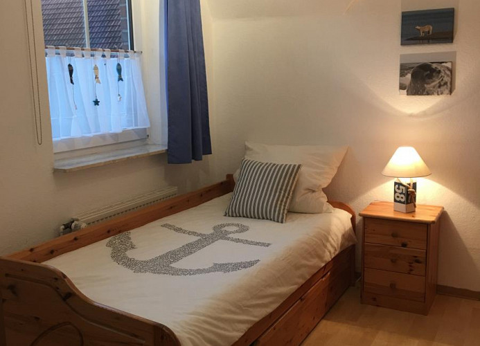 Schlafzimmer 2